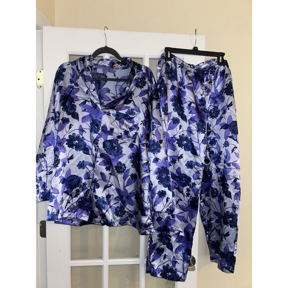 Woman within two piece pajama set floral purple long sleeve 2XL comfy